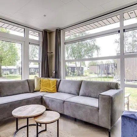 18 I 4 Persoons In Holiday home Zennewijnen